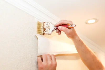 Pose de papier peint à Gizay — revêtements muraux et toiles de verre